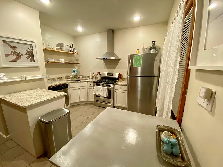 3042 N Booth St — Photo 6