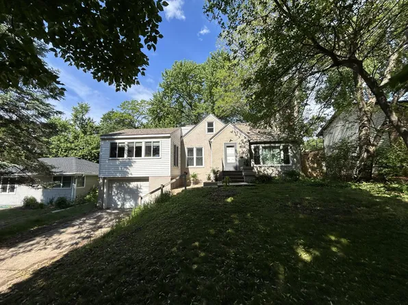 1233 Maywood St, Saint Paul, MN 55117