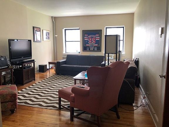 5th image of 213 E 15th St Floor 5