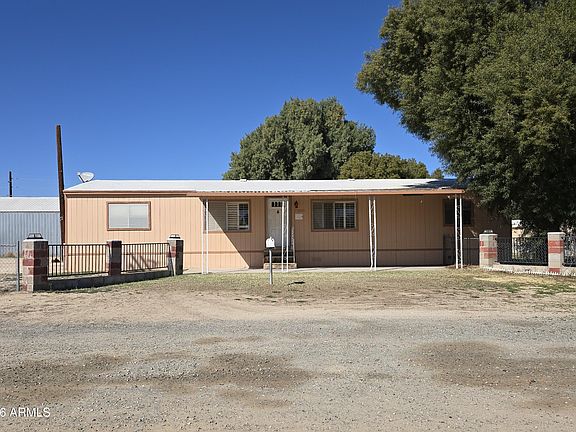 2nd image of 70935 DATE Avenue