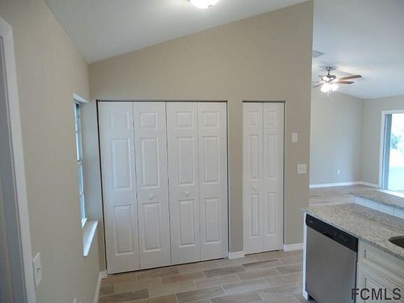 4th image of 20 Woodhollow Ln