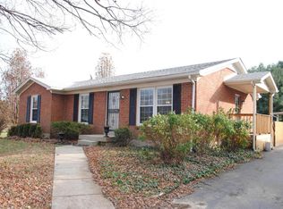 7804 E Manslick Rd, Louisville, KY 40228