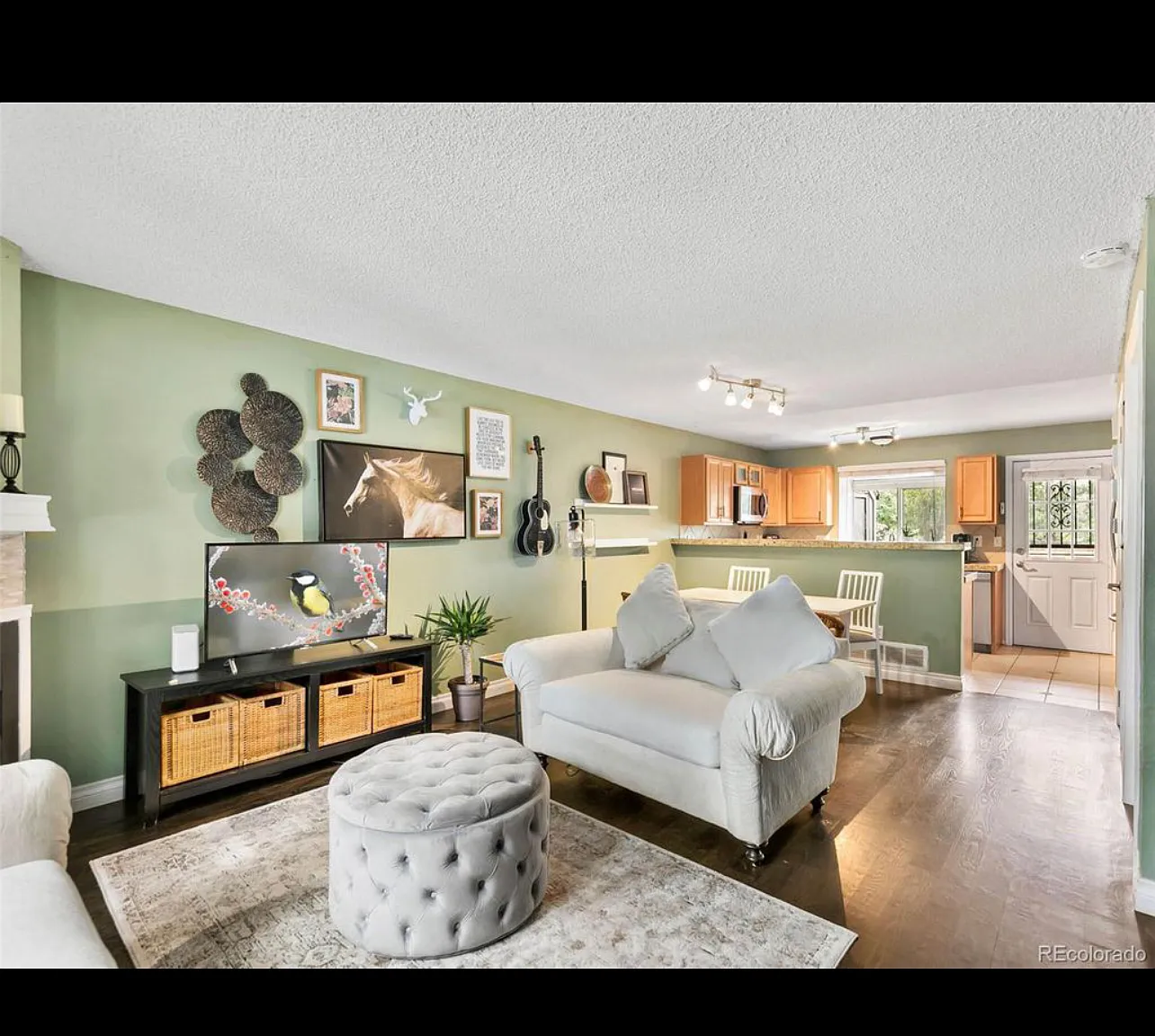 S Flower Cir, Lakewood — Photo 4