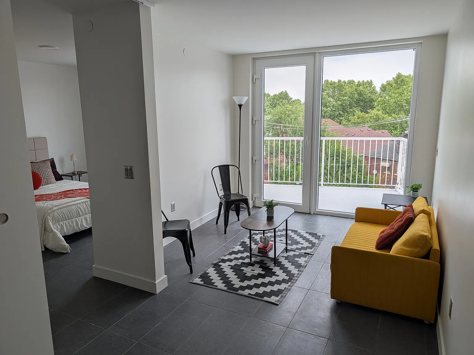 OSI Art Apartments — Photo 2