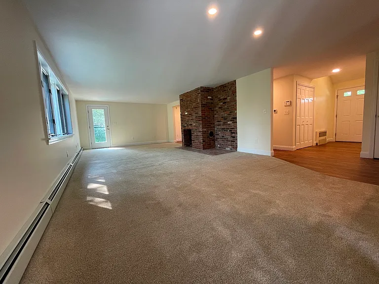 339 River Rd — Photo 14