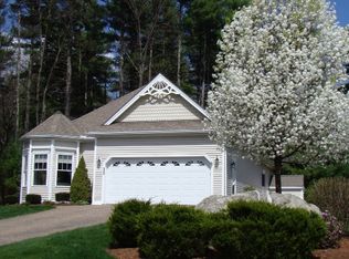 11 Houston Dr, Nashua, NH 03062