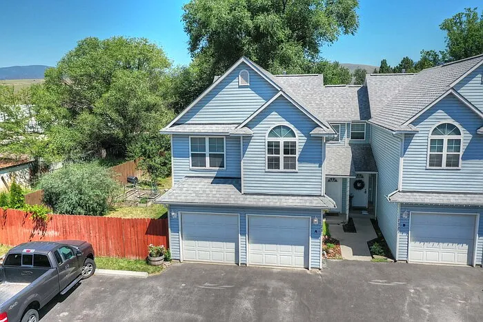 732A Skyla Ct — Photo 1