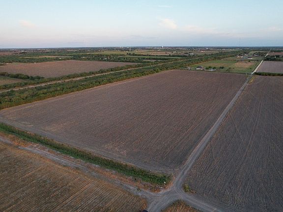 3rd image of 5 Bixby Rd