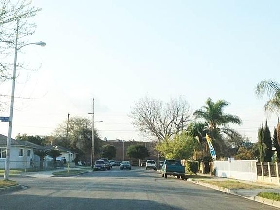 5th image of 13407 Moccasin St