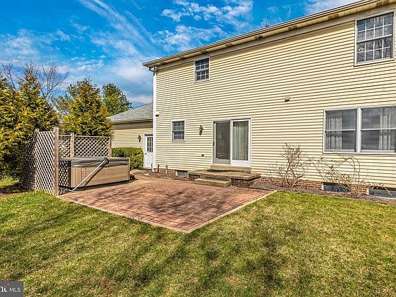 5th image of 2707 Meadowridge Ct