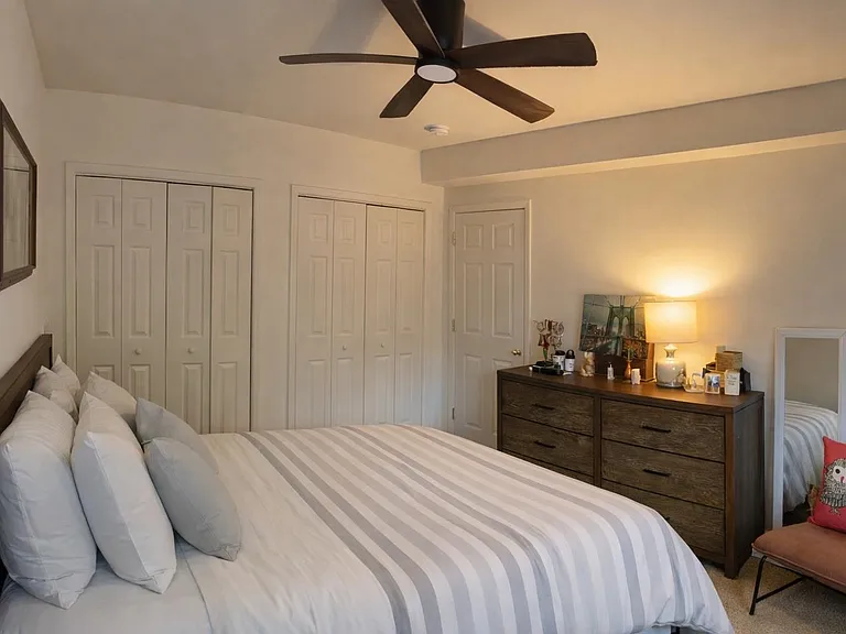 524 Bloomfield St #4 — Photo 3