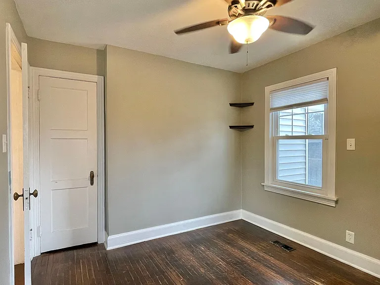 Smaller bedroom