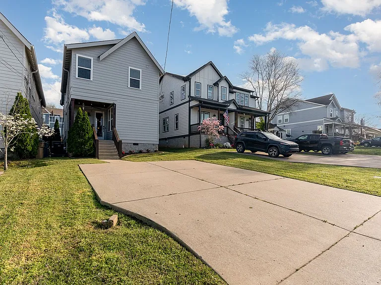 928 Thomas Ave — Photo 17