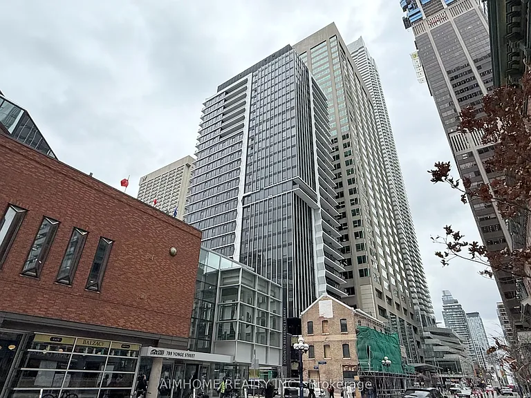 771 Yonge St #1606 — Photo 1