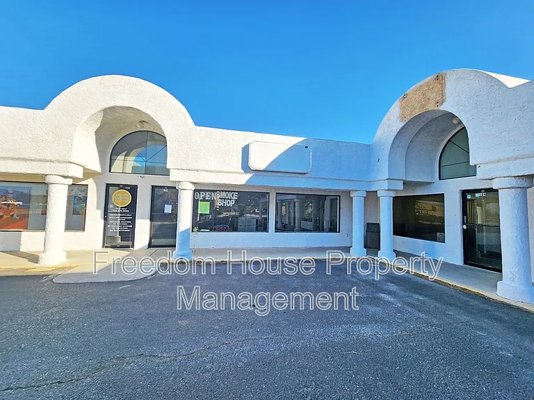 311 S Frontage Rd #104 — Photo 6