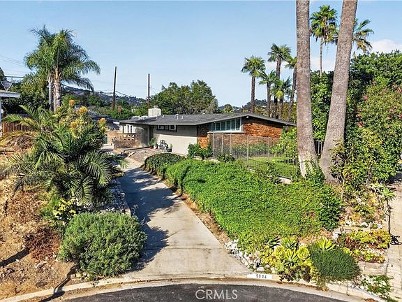 3rd image of 9804 Capulet Ave