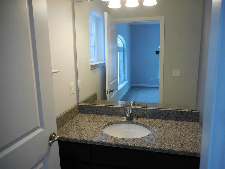 5657 Arbor Chase Dr — Photo 10
