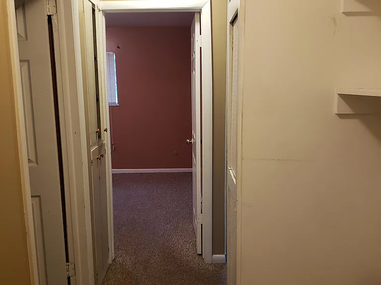 1752 S 440 W — Photo 13