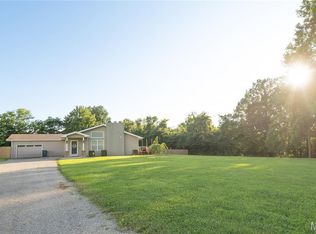 16533 Chateau Ln, Dexter, MO 63841