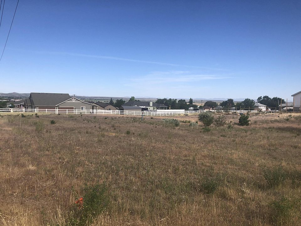 1st image of 4835 N Horseshoe Dr