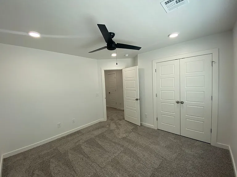 13512 Vinita Dr — Photo 19