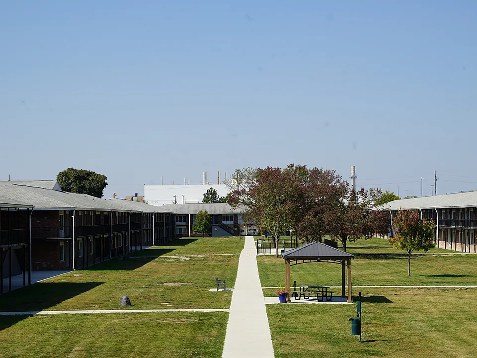Building Photo 5