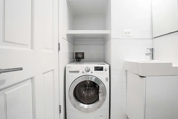 Rented by Nooklyn NYC LLC | media 57