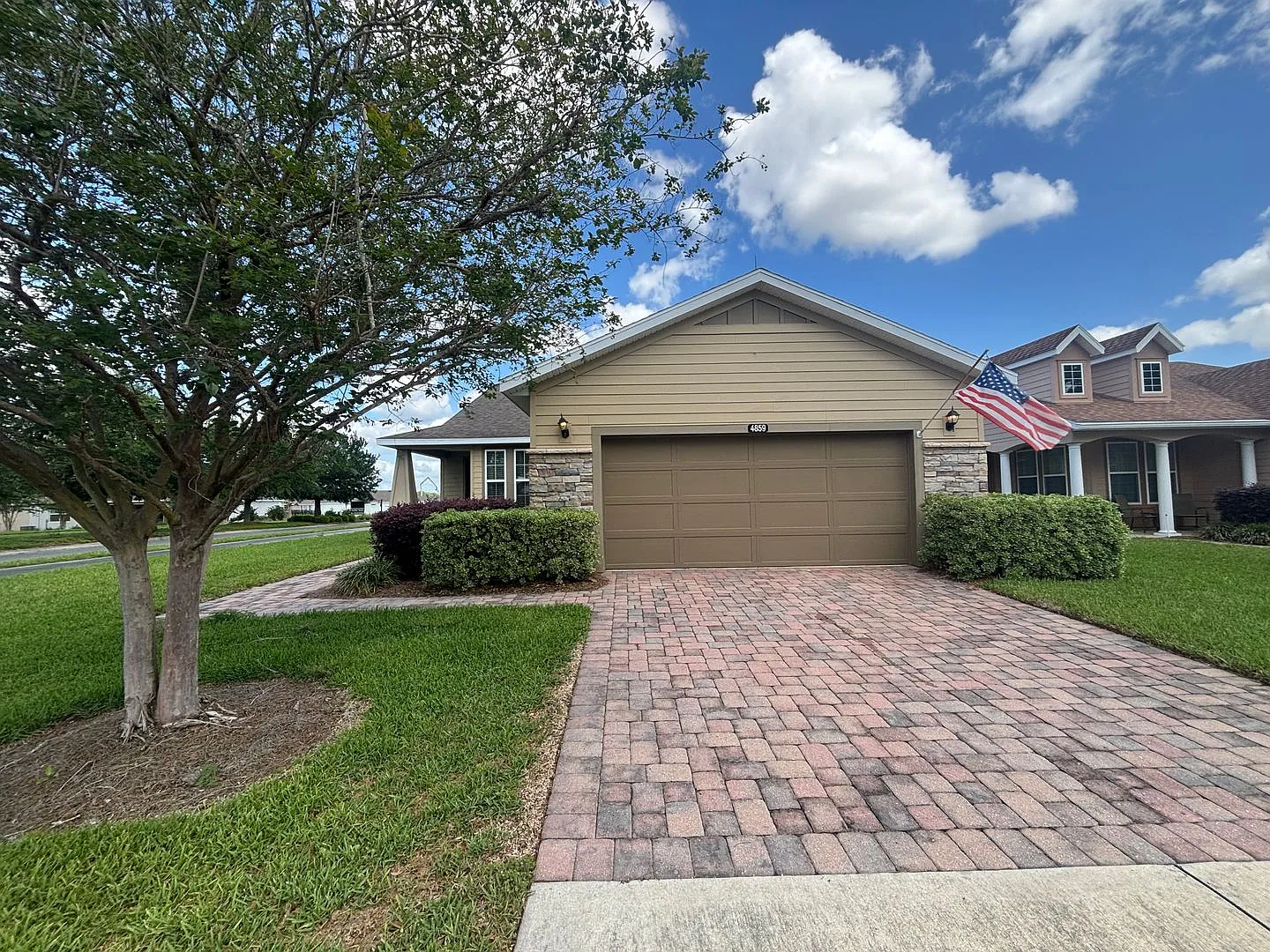 Beautiful move in ready, large 2/2 in Ocala Preserve - All ages area — Photo 2