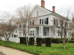 7 The Grn, Collinsville, CT 06019