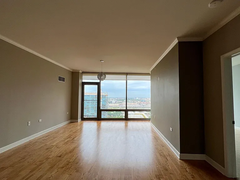 100 E 14th St #2207 — Photo 12