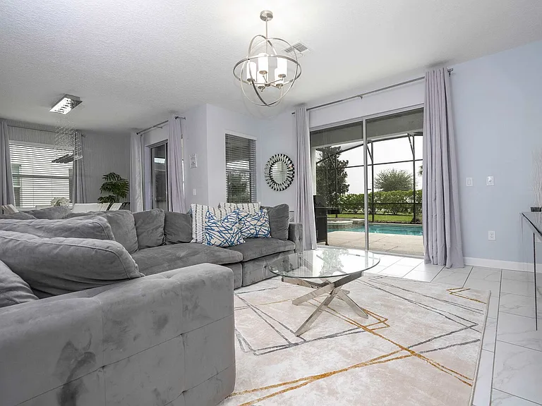 Kings Castle Cir — Photo 20