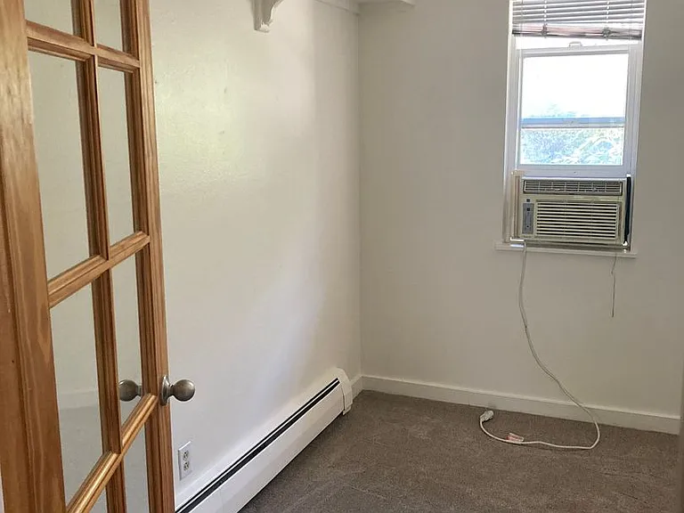 3597 Nottingham Ct — Photo 3