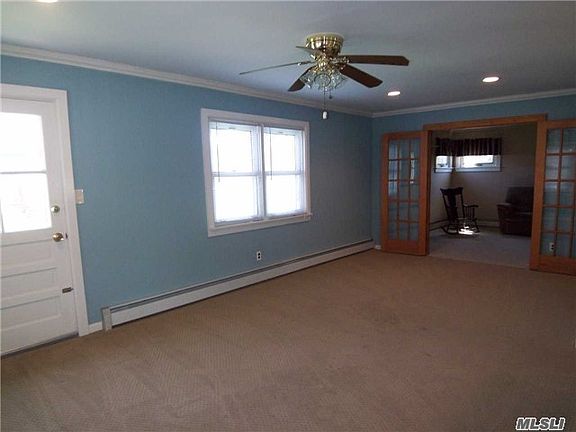 2nd image of 100 N Oak St