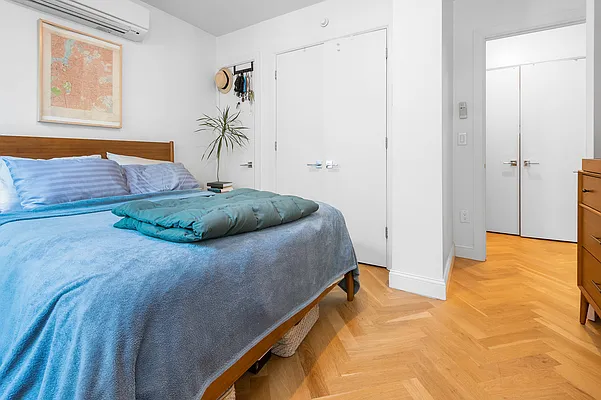 Rented by Space Real Estate | media 12