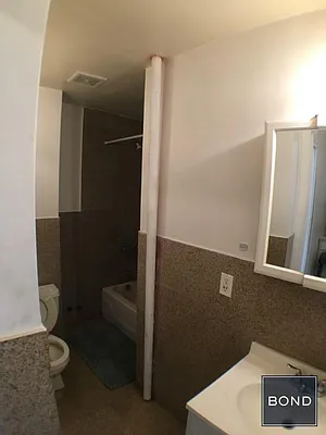 Rented by Bond New York | media 25