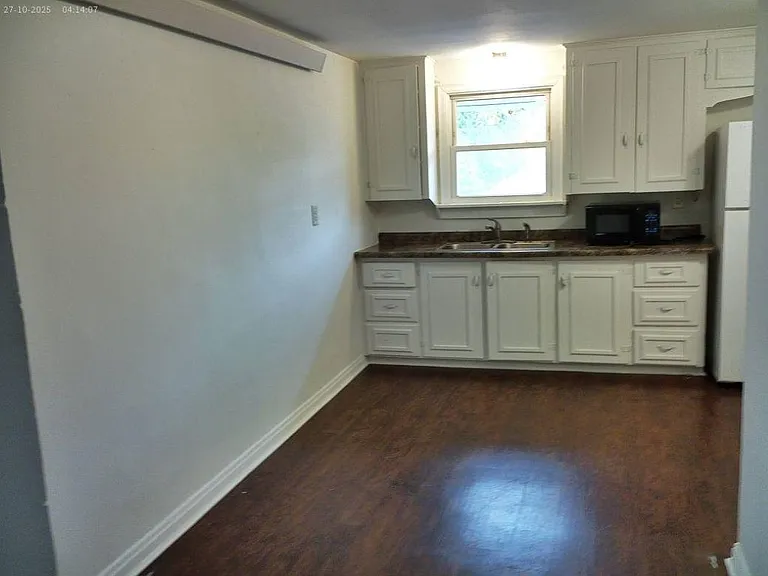 616 W B St #3 — Photo 10