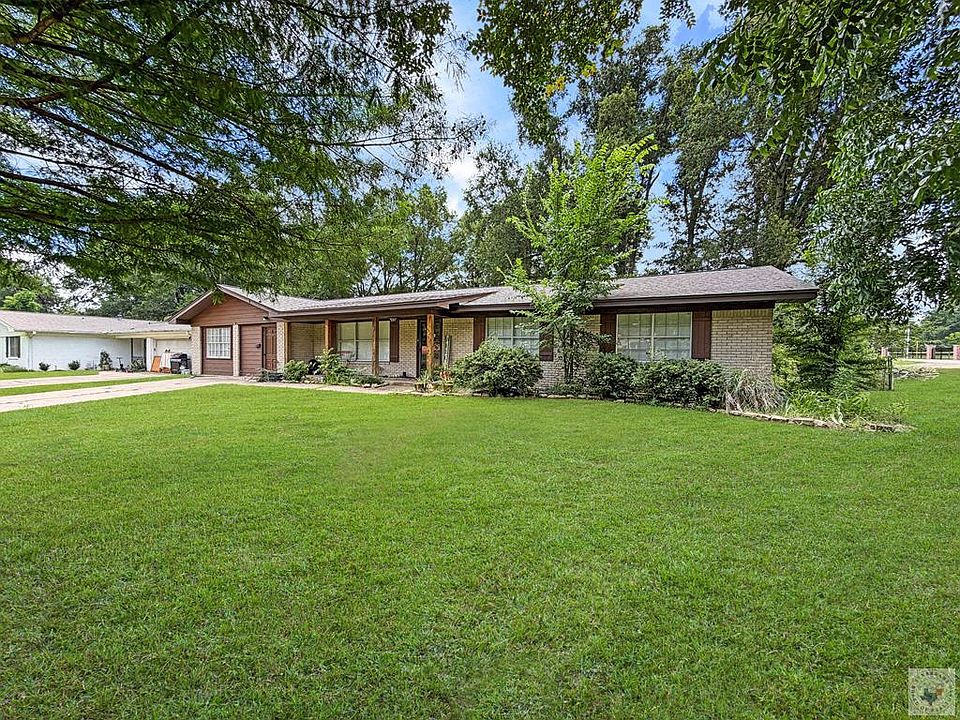 1st image of 102 Myrtle Dr