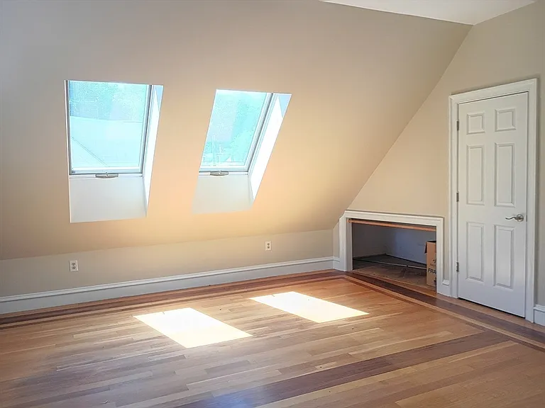 106R Main — Photo 26