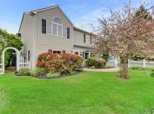 30 Libby Ave, Hicksville, NY 11801
