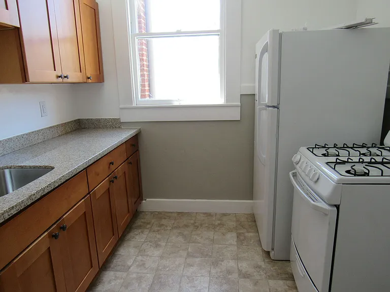730 Ofarrell St #19 — Photo 2