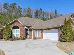 156 Cove Ln, Pelham, AL 35124
