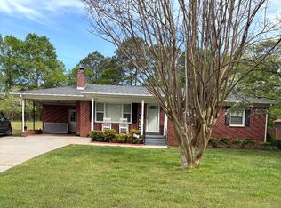 305 Pleasant Meadows Dr, Gaffney, SC 29341