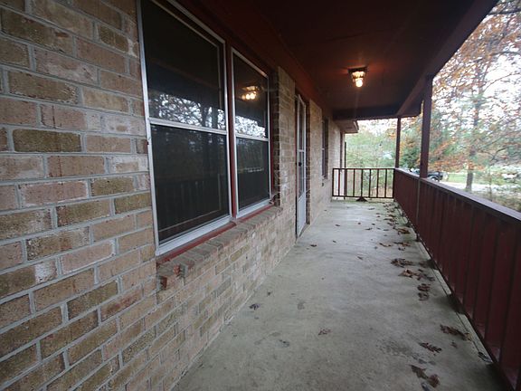 2nd image of 664 E Point Rd