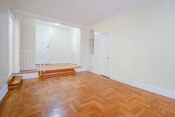 Sold by Compass | media 2