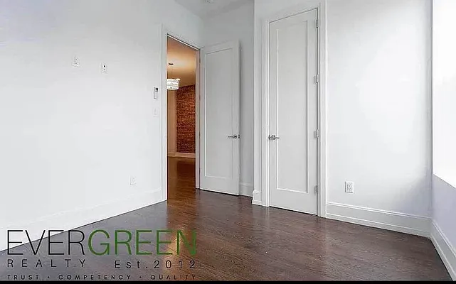Living room, photo 3