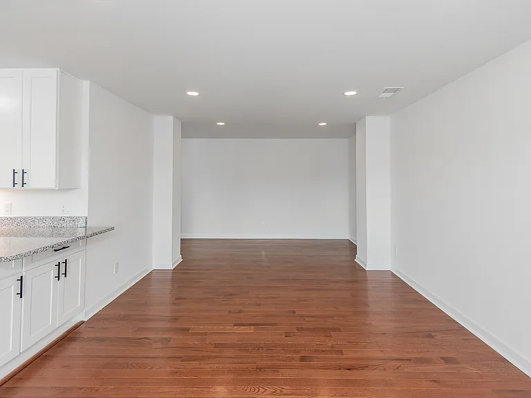 5630 Pershing Ave #53 — Photo 6