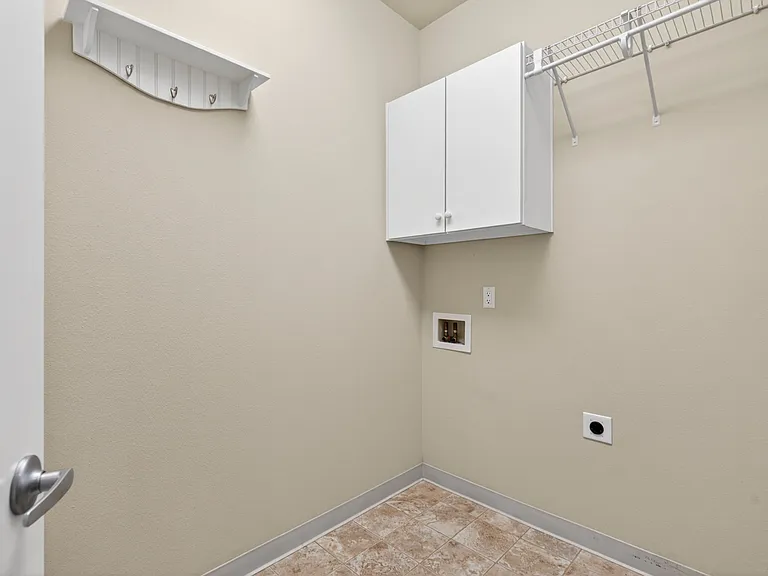 360 N Stonegate Dr — Photo 12