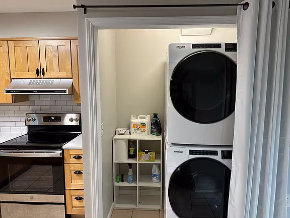 5th image of 513 Bixby Ct #513