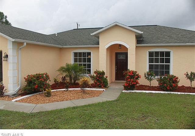 1st image of 3102 SW 15th Pl