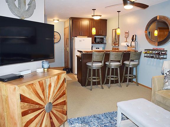 4th image of 4908 Landmark Cir #1108